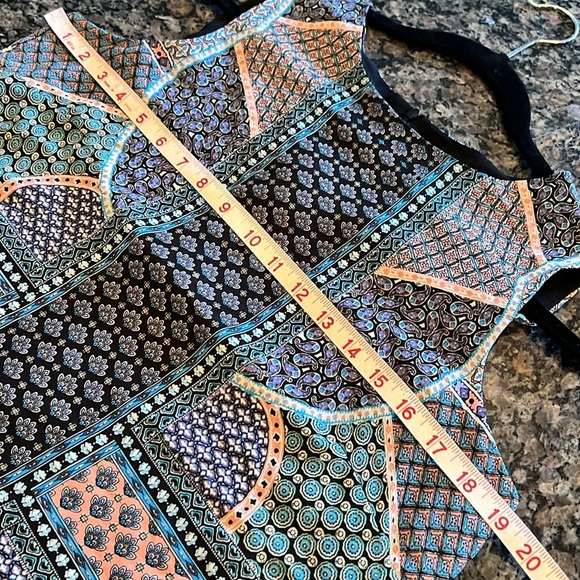 Rose & Olive sleeveless blouse M - Picture 8 of 10